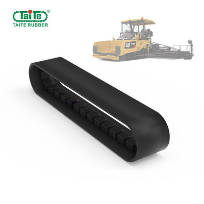 Un buen precio. El caucho durable de la pavimentadora del asfalto del CAT sigue menos daño a la superficie de tierra en línea