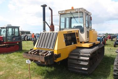 Un buen precio. El caucho del reemplazo del tractor/del descargador sigue el artículo de 800 de x 150 x de 56m m para Morooka en línea